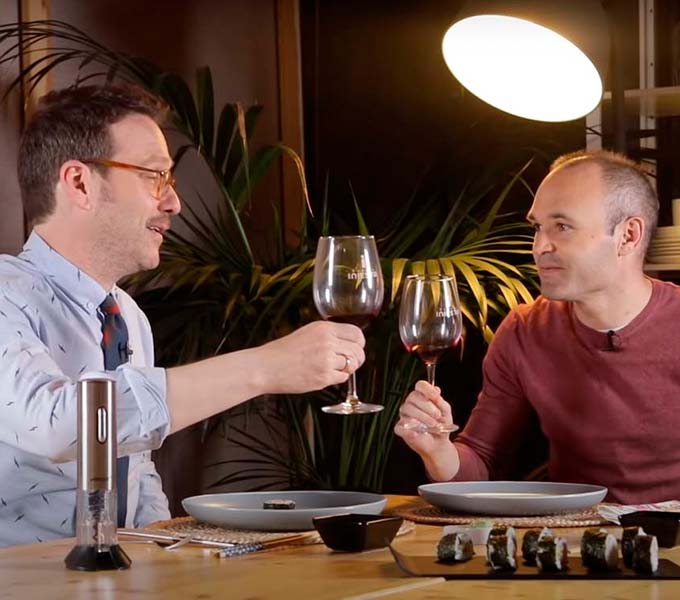 Andrés Iniesta visita Reyes en la Cocina